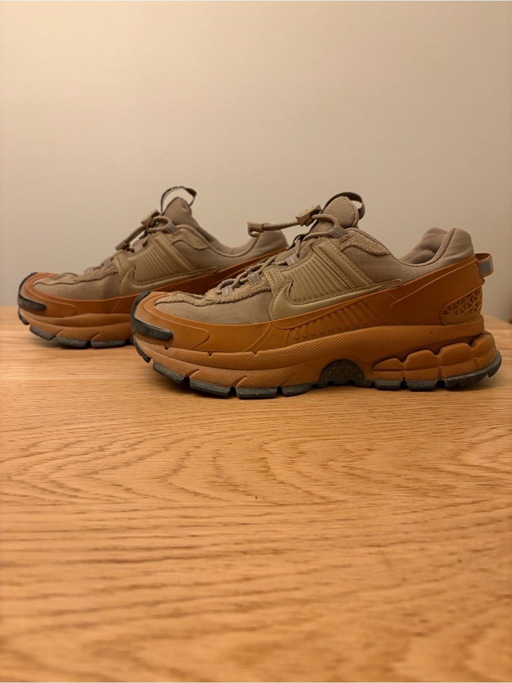 Nike Zoom Vomero Roam 5Winterized Flax and Khaki Rugged Trail Sneakers